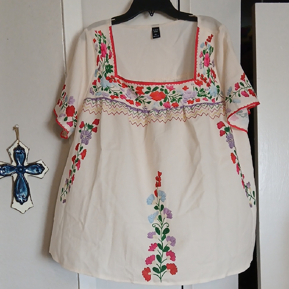 Floral Embroidered Blouse